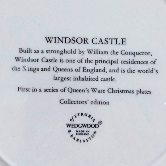 Vintage Wedgwood Queen's Ware Christmas Plates Paintings by Alan Price Set of 4 - Picture 6 of 14